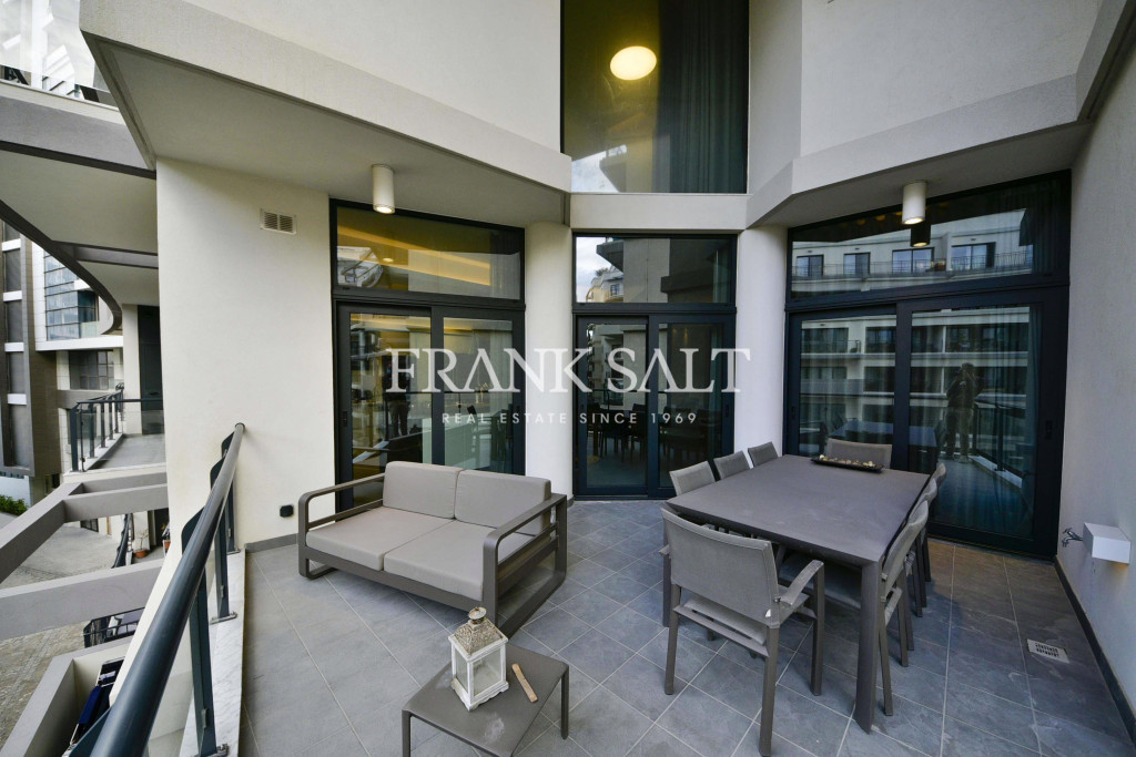 Pendergardens Furnished Duplex Apartment