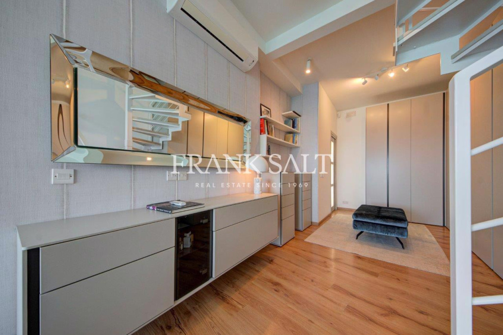 2 Bedroom Apartment in St Julian's, Malta - Image 15