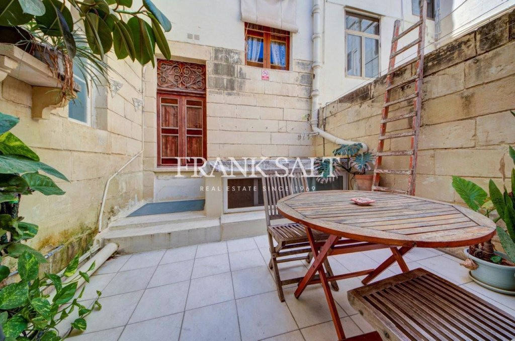 Floriana, Duplex Maisonette