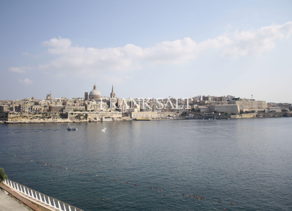 Tigne Point, Apartment - Image 1