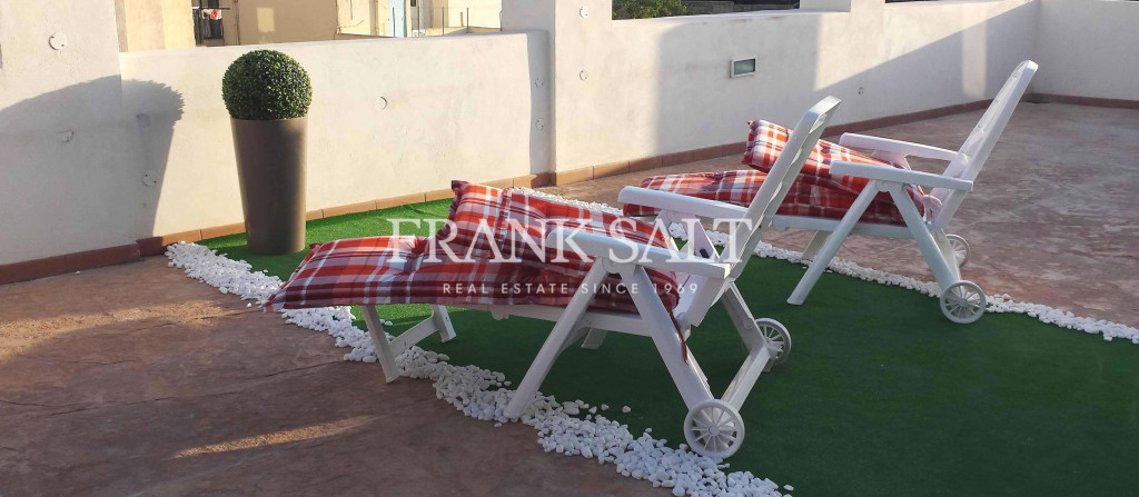 St Julians, Penthouse - Image 1