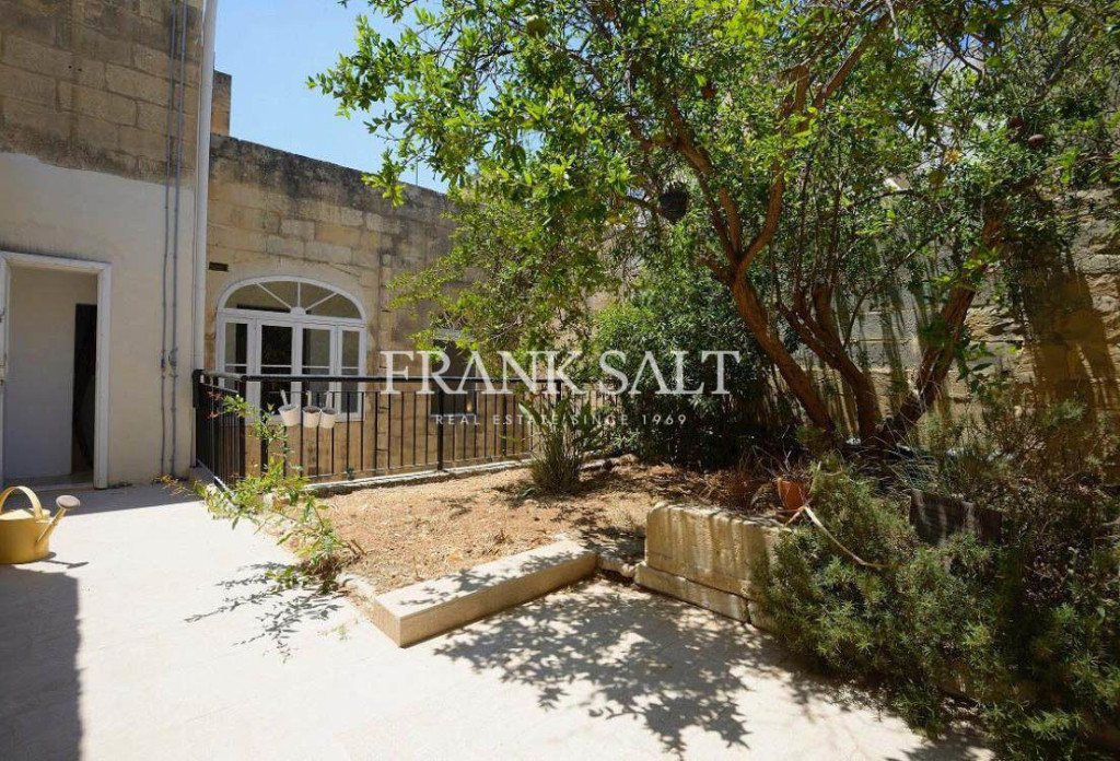 Sliema, Townhouse - Image 1