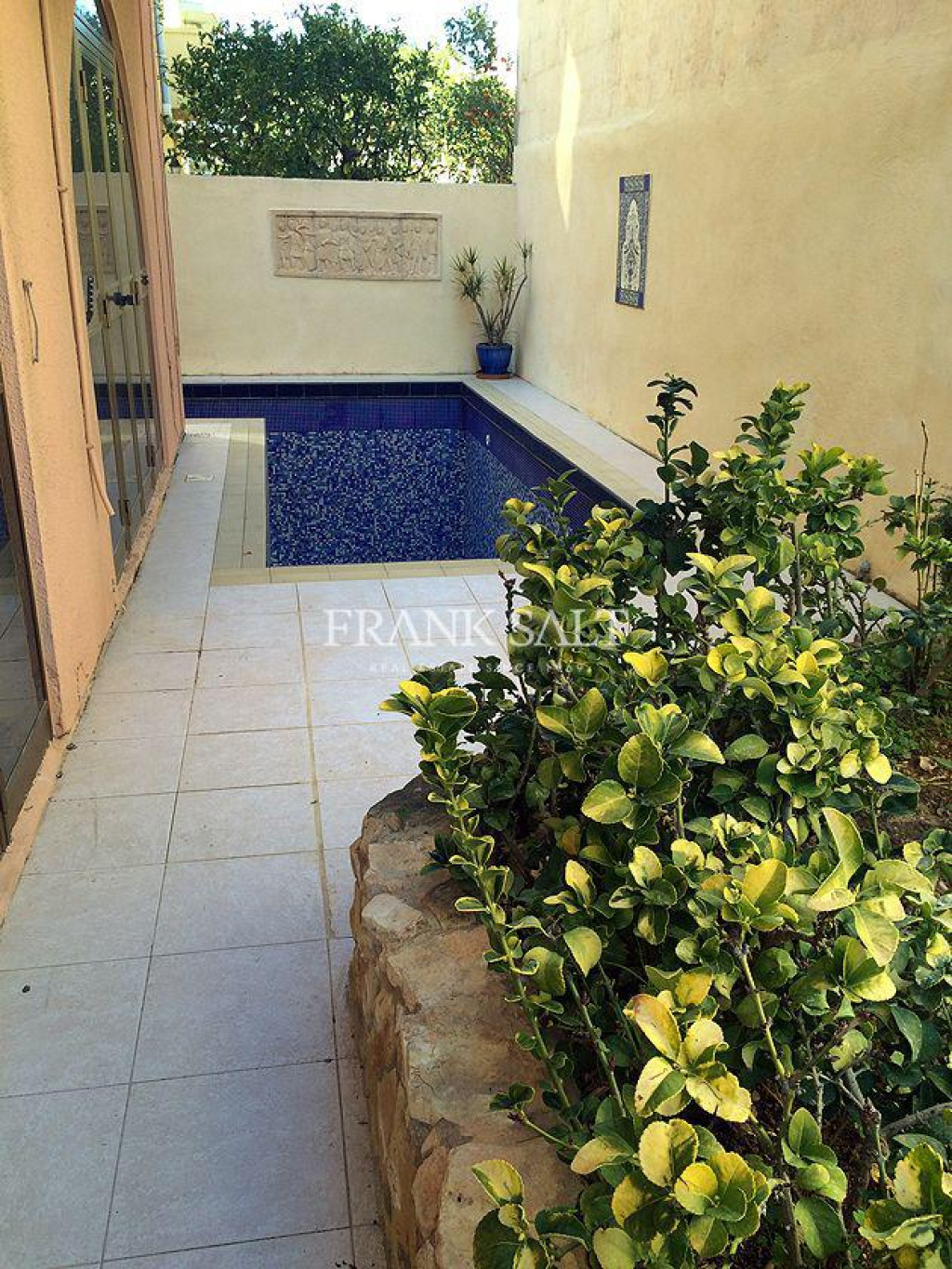 Swieqi, Villa - Image 1
