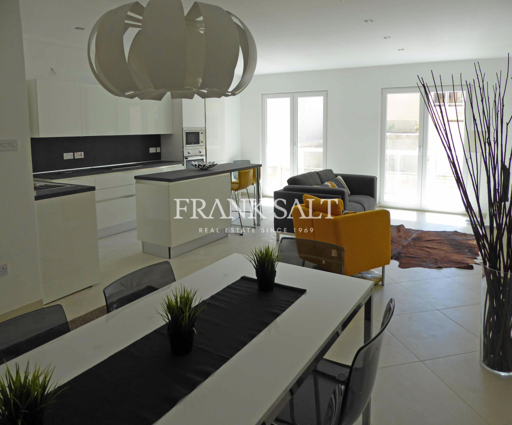 Sliema, Apartment - Image 1