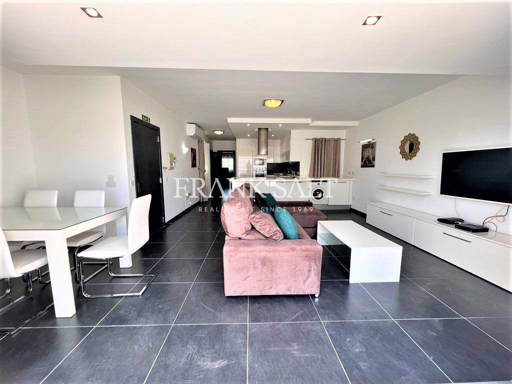 St Julians, Apartment - Image 1