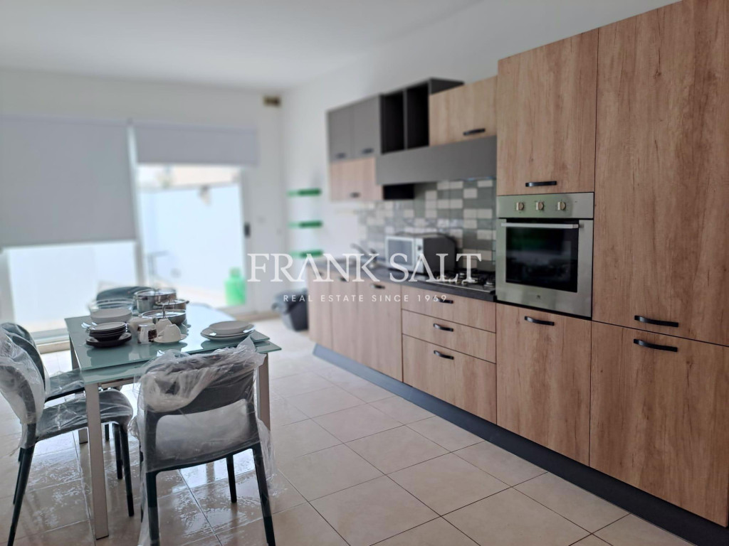 St Julians, Penthouse - Image 1