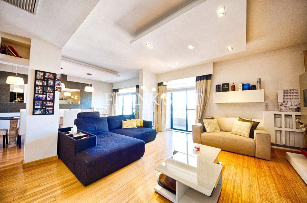 Madliena, Apartment - Image 1