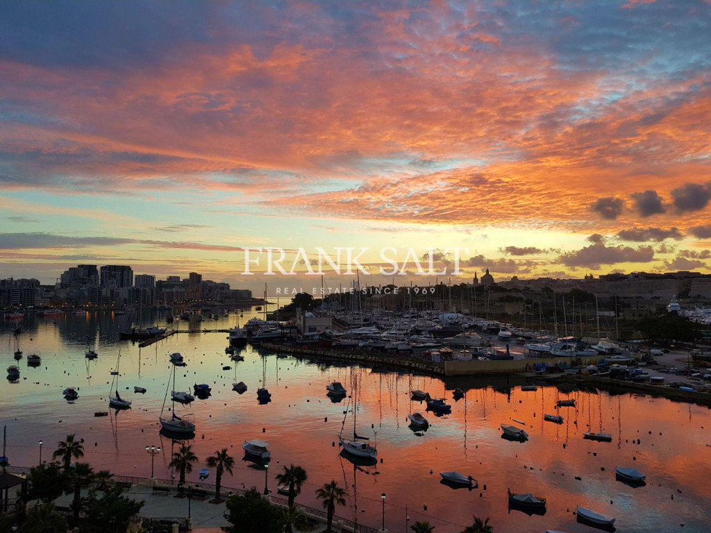 Gzira, Penthouse - Image 1