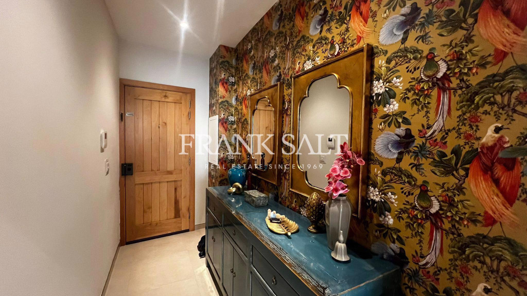 Marsascala, Apartment