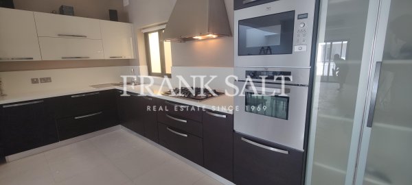 Mellieha, Furnished Solitary Maisonette