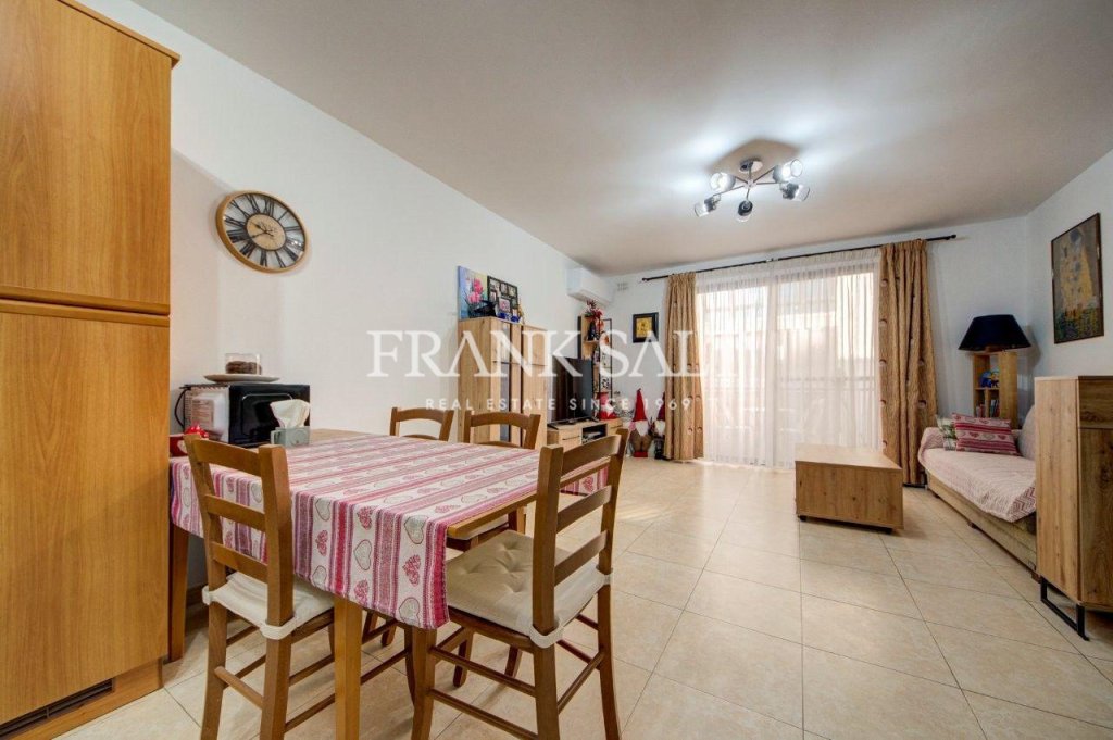 St Pauls Bay, Apartment