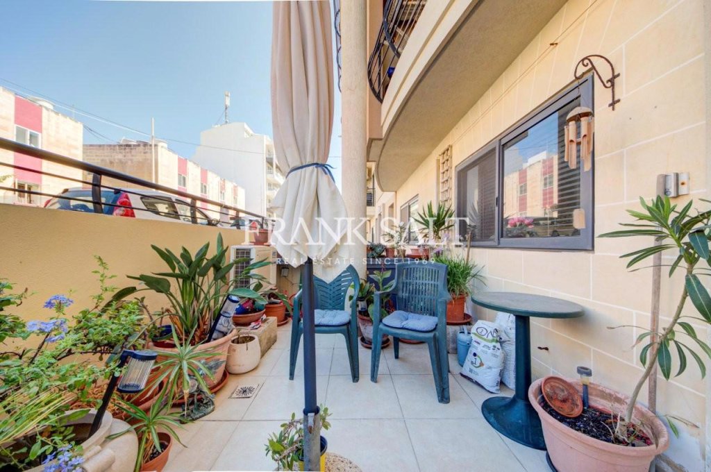 Qawra, Maisonette