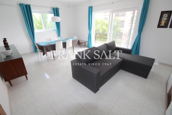 Qawra, Furnished Apartment