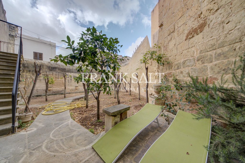 Immobilie in Lija
