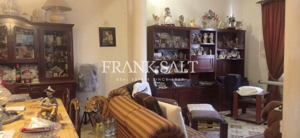 Gzira Furnished Apartment