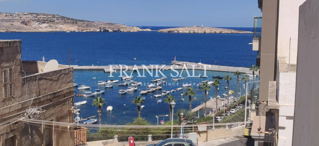 St Pauls Bay, Apartment - Image 1