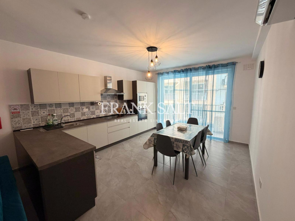 St Pauls Bay, Apartment - Image 1