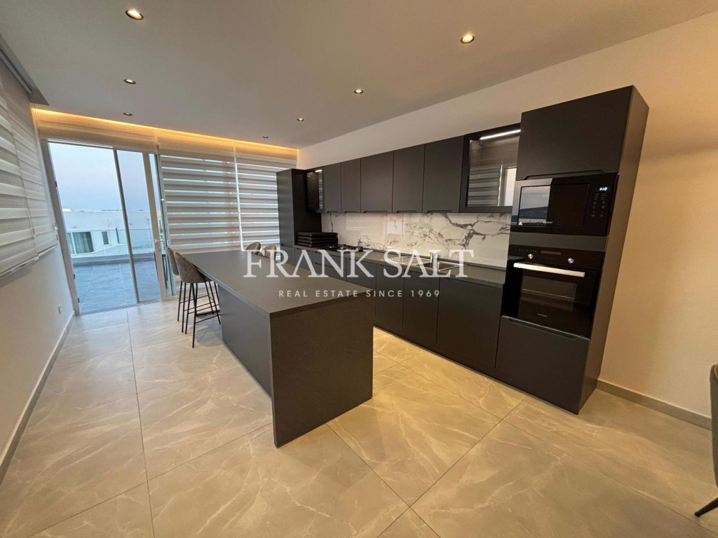 St Pauls Bay, Penthouse - Image 1