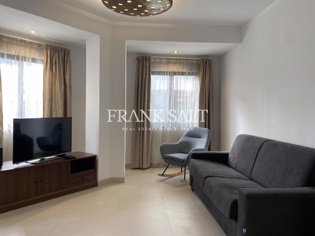 Gzira, Apartment - Image 1