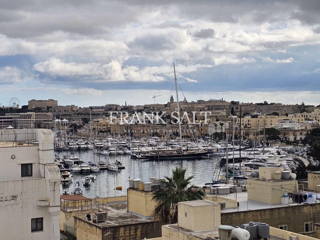 Gzira, Penthouse - Image 1