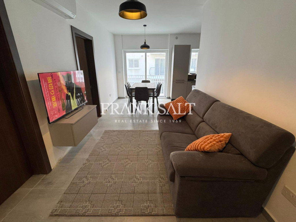 Gzira, Apartment - Image 1