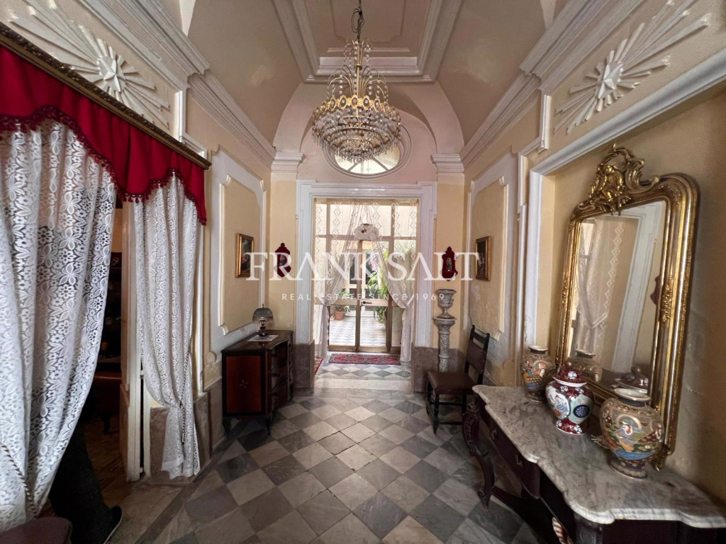 Cospicua, House of Character - Image 1