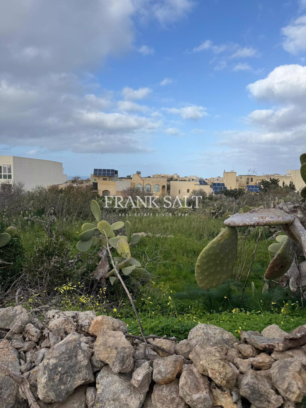 Nadur, Plot (Residential)