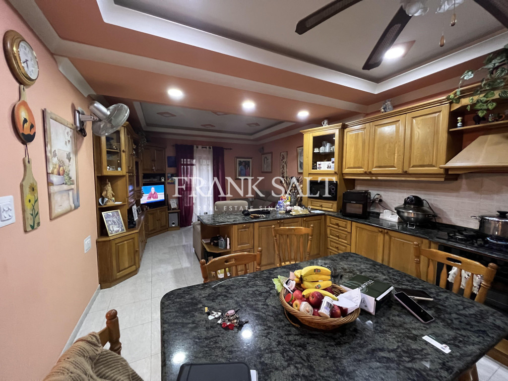 Naxxar, Apartment - Image 1