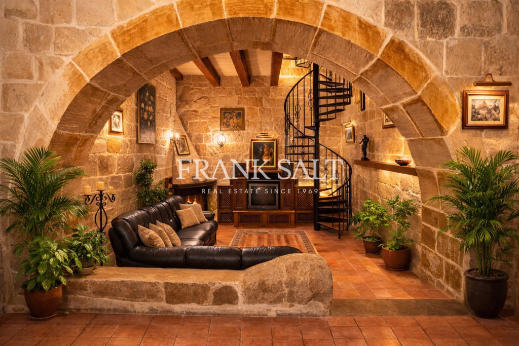 Zabbar, House of Character - Image 1