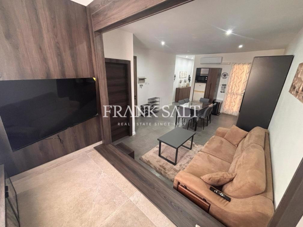 Zebbug, Elevated Maisonette - Image 1
