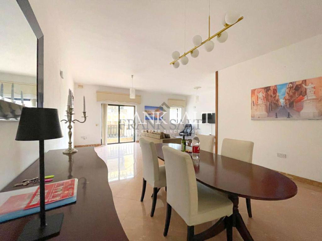 Sliema, Apartment - Image 1