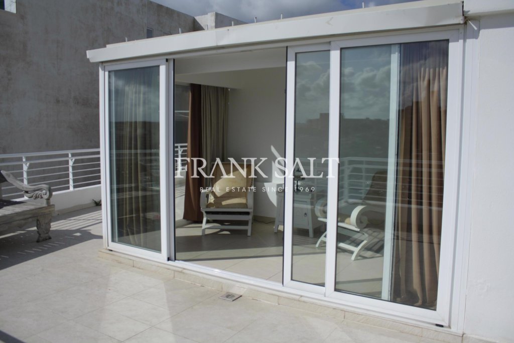 Apartment in Ta' Xbiex - View 3