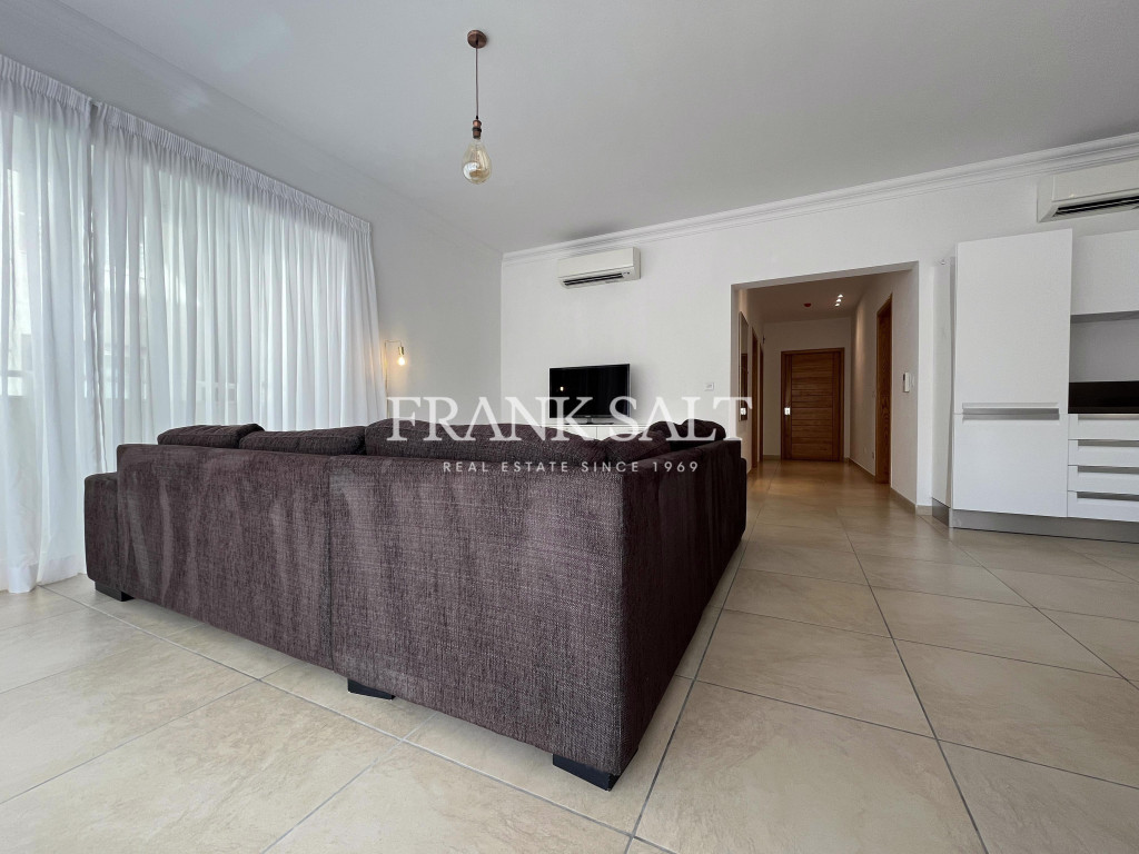 Fort Cambridge, Furnished Apartment - View 4