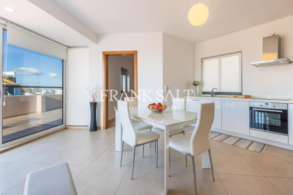 San Gwann, Furnished Penthouse - View 5
