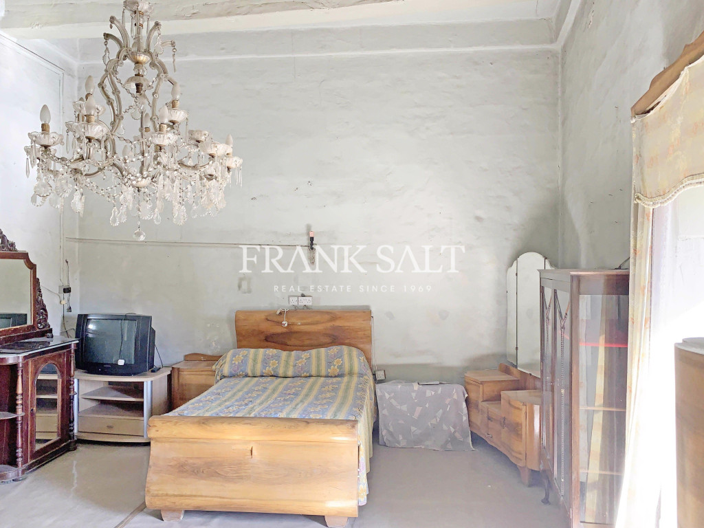 Rabat, Unconverted Townhouse