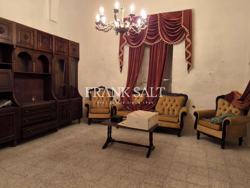 Zebbug, Unconverted Farmhouse
